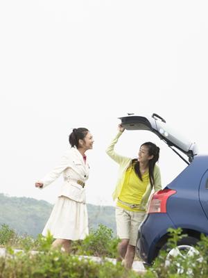 窓ガラス飛散防止効果もあるカーフィルム